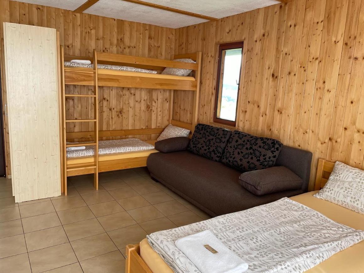Hotel Rohanov Lhota nad Rohanovem Екстериор снимка