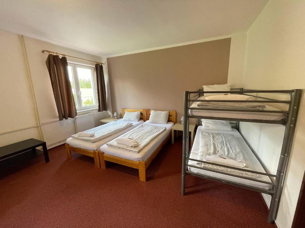 Hotel Rohanov Lhota nad Rohanovem Екстериор снимка