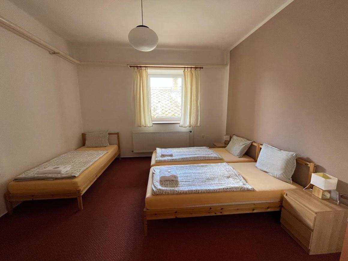 Hotel Rohanov Lhota nad Rohanovem Екстериор снимка