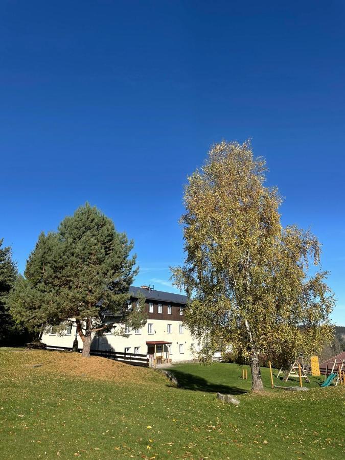 Hotel Rohanov Lhota nad Rohanovem Екстериор снимка