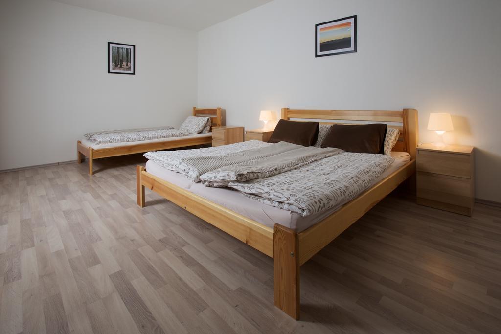 Hotel Rohanov Lhota nad Rohanovem Екстериор снимка