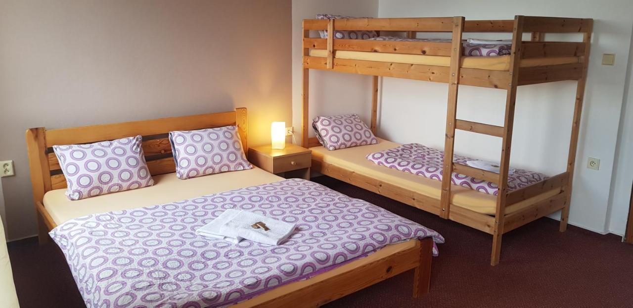 Hotel Rohanov Lhota nad Rohanovem Екстериор снимка